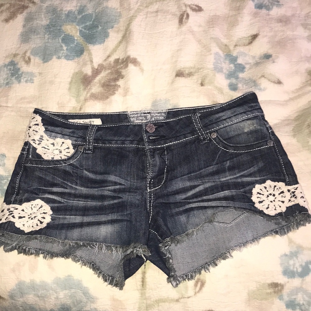 Size 9 gently used jean shorts